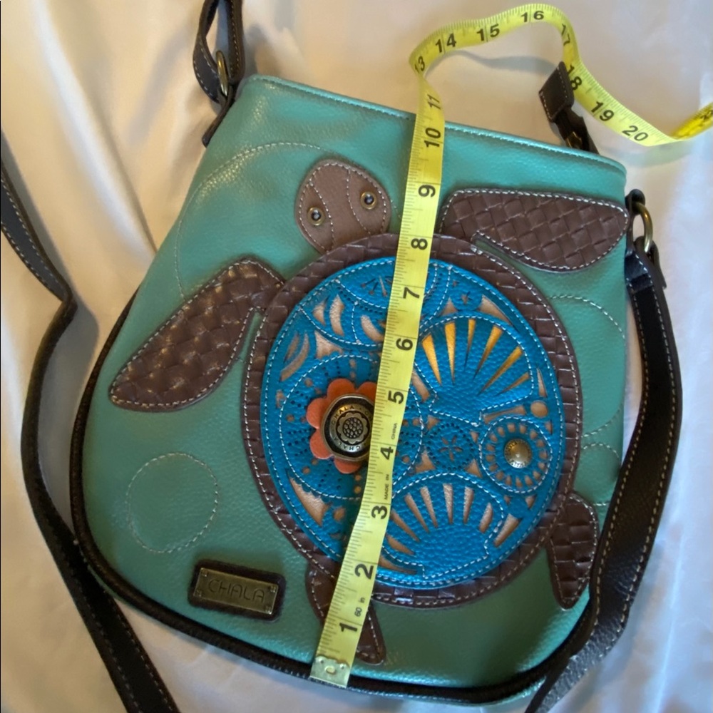 Chala over the shoulder turtle purse NWOT